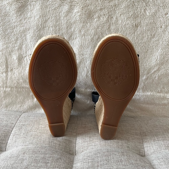 Vince Camuto Women’s Leera Espadrille Wedge - Picture 5 of 7